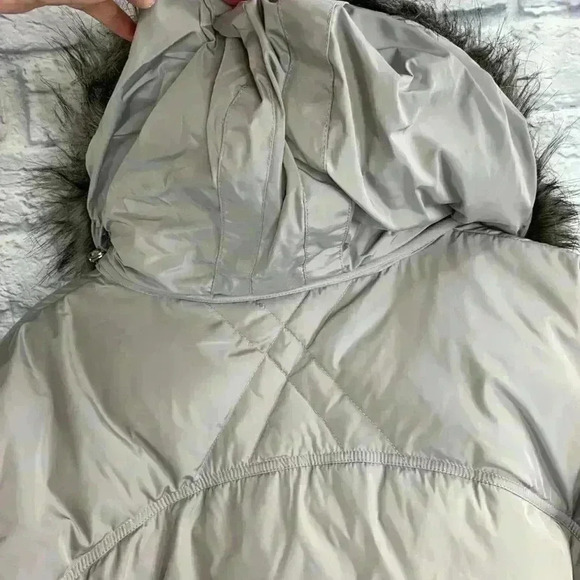 NWT CALVIN KLEIN Gray Puffer Coat - Picture 5 of 6